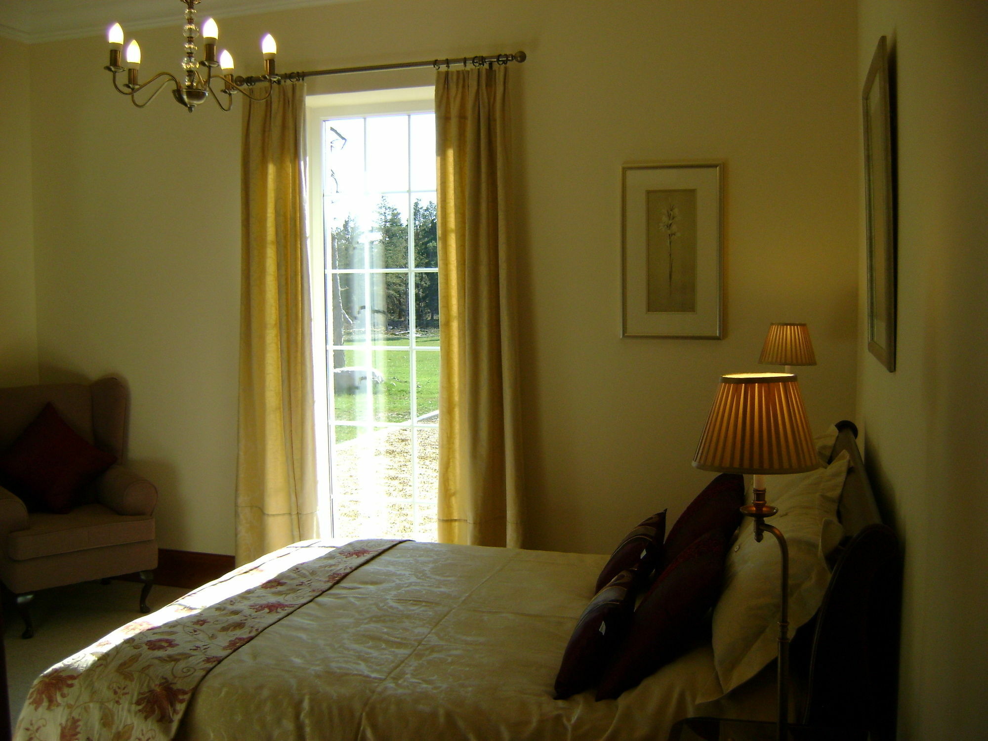 Bed and Breakfast Dinichean House Daviot  Екстер'єр фото